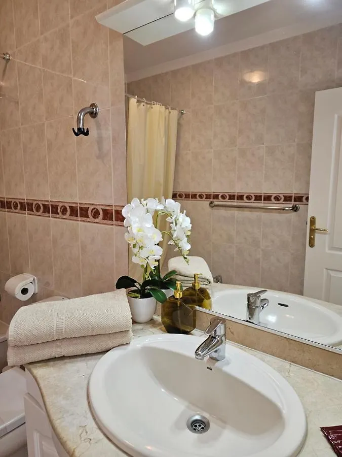 Apartment New Holiday Home Beautiful Sea View With Aircon, Costa Adeje Costa Adeje